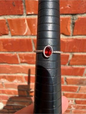 Sterling Silver Red Gemstone Twisted Band Ring #3